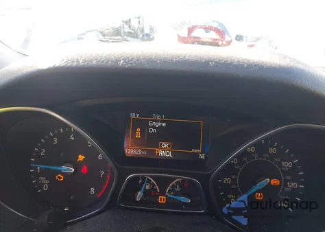 2017 Ford Focus Se z USA, uszkodzony, nr VIN 1FADP3F22HL323859